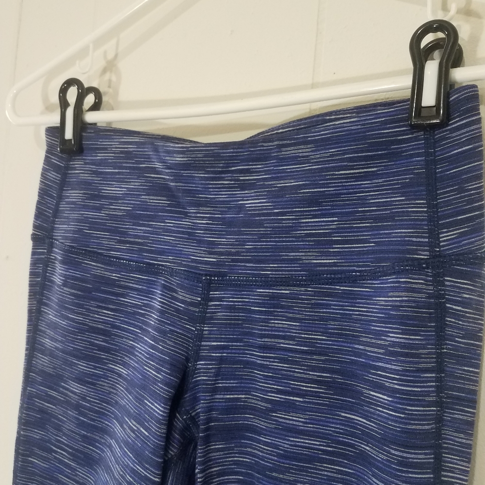 Athleta Energy Chaturanga Capri Leggings Space Dye Black Blue Women’s XS - Picture 7 of 8